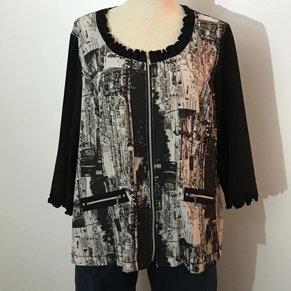 Le Grenier - Black and White City Print Top/ Cardigan